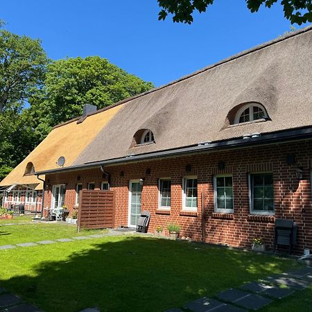 Ferienwohnungen Unter Den Eichen 施塔德 外观 照片